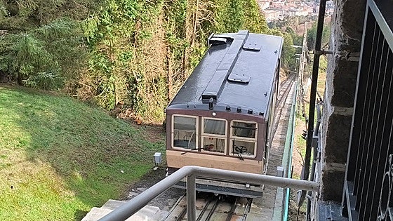 El funicular de Trapagaran modifica sus frecuencias durante la renovación de las cabinas