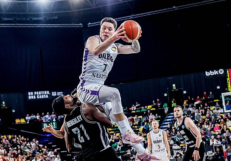 El templo que dio la gloria examina al invicto