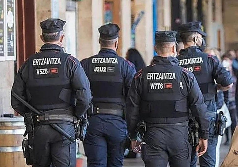 Detienen a dos ladrones por robar 300 euros en un céntrico bar de Bilbao