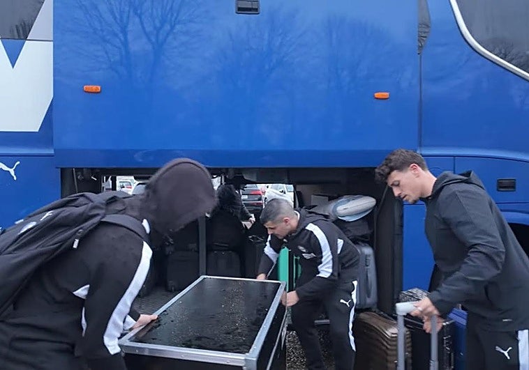 Las fuertes rachas de viento impiden al Alavés volar desde Vitoria a Sevilla