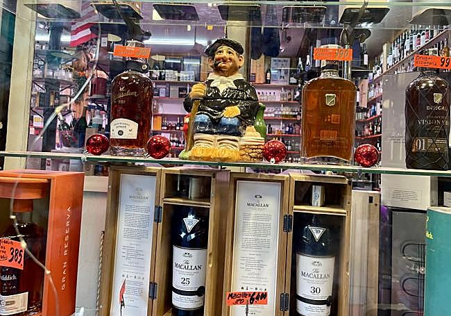 Botella de Macallan 30 años de 6.400 €.