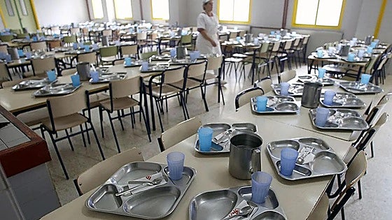 La polémica de los bocadillos: los servicios mínimos que indignan a los padres