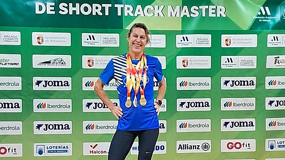 La atleta Inma Ruiz arrasa en su debut en la categoría de 65 años con tres oros en el estatal