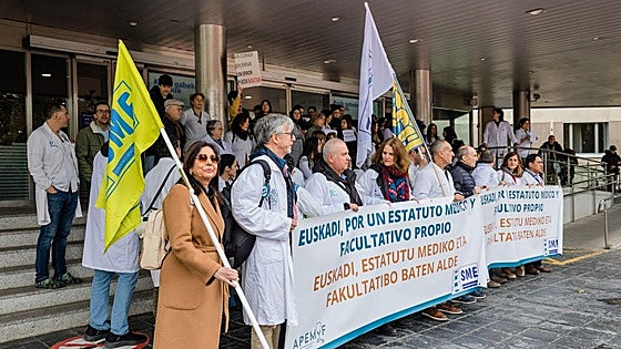Los médicos afrontan una nueva semana de huelga: «Seguiremos incluso con más fuerza»