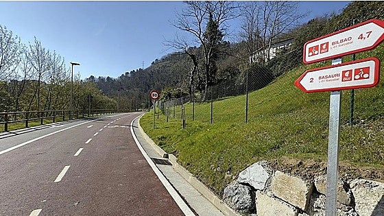 Las obras del bidegorri de Etxebarri ya están en marcha y se prevé que duren tres meses