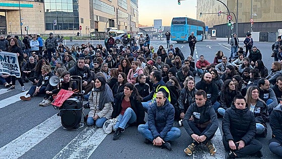 Las imágenes de la huelga general en Bizkaia y Álava