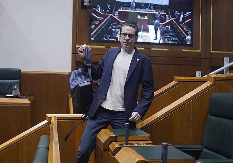 Bildu llama al líder de CC OO y considera que el sindicato «no niega los derechos lingüísticos»»