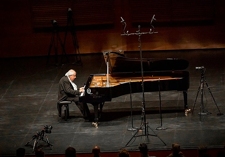 La Quincena brillará con estrellas como Sokolov y Flórez