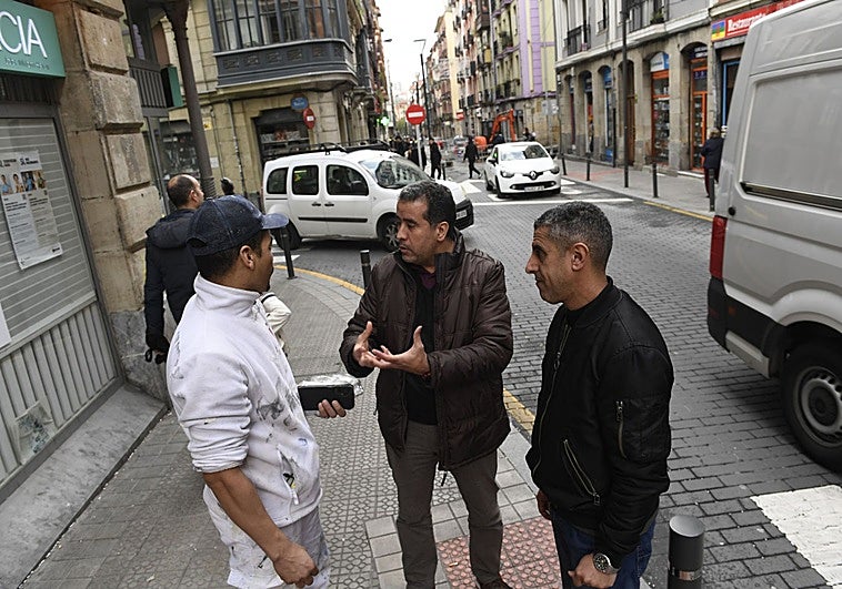 Bilbao impulsa un proyecto para que marroquíes que viven en la villa acojan a compatriotas en formación