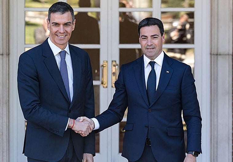 Pradales pacta con Sánchez la prohibición «total» de armas blancas y facilitar que se meta en prisión a los reincidentes