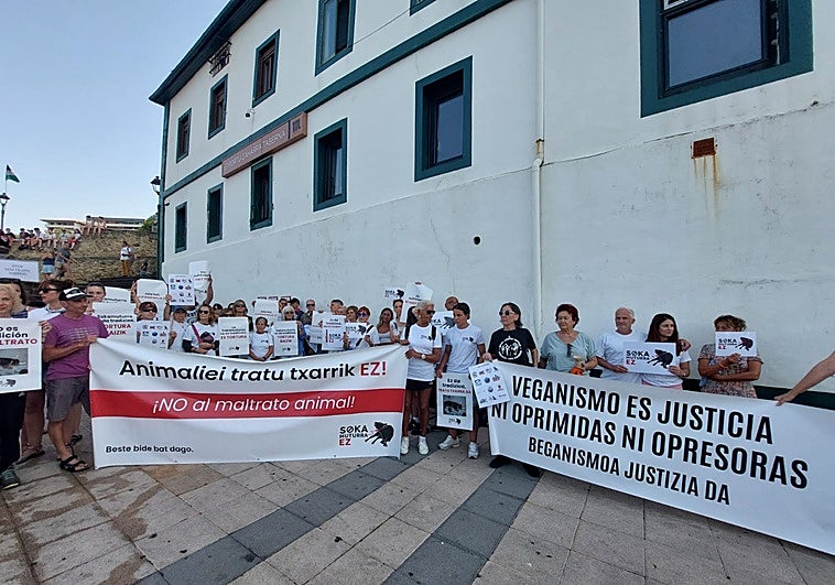 Getxo evita prohibir la 'sokamuturra' por la «diversidad de sensibilidades» que hay en torno a la prueba taurina