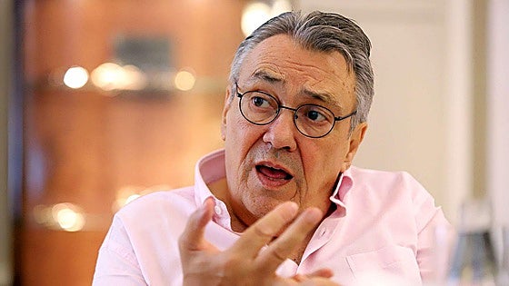 Manuel Escudero y las comunidades de Euskadi