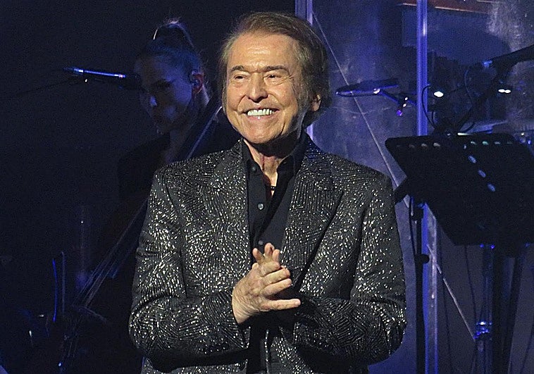 Raphael reiniciando su gira eterna en el Euskalduna