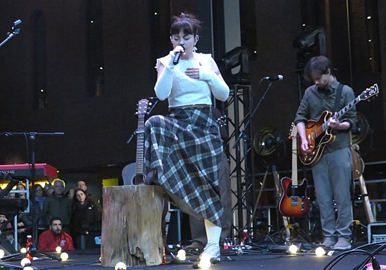 Olaia Inziarte lánguida en La Alhóndiga