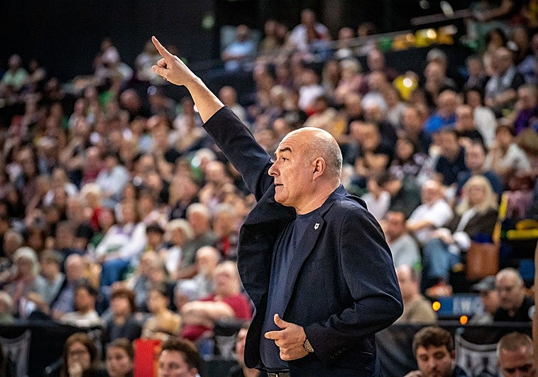 Ponsarnau enfría la euforia y apela al respeto para sellar el pase a la final europea