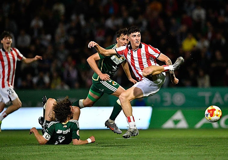 El Bilbao Athletic encaja su tercera derrota consecutiva