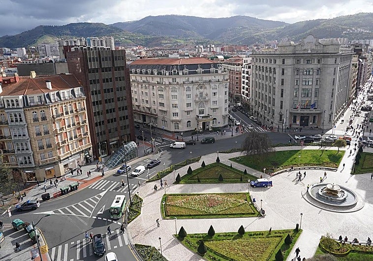 ¿Dónde aprieta más el calor en Bilbao? Un informe municipal pide crear más zonas verdes