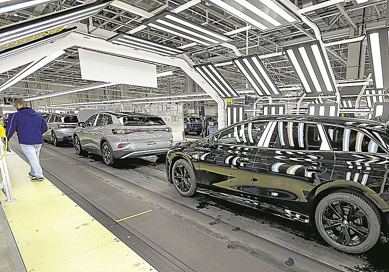 La industria del motor se refugia en el bum de la defensa para escapar de su crisis