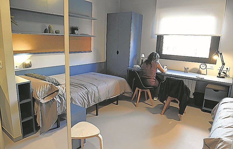 La residencia universitaria de Bilbao La Vieja ha perdido «40 matrículas por miedo»