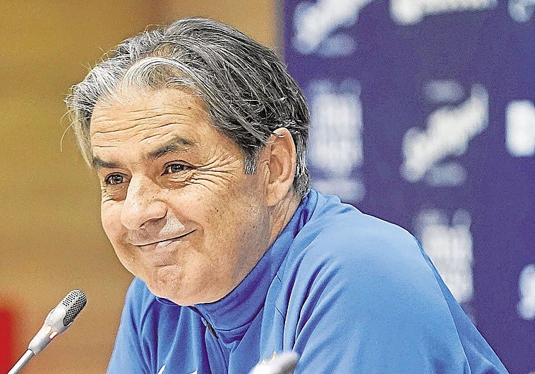 El vitoriano Natxo González, «estable» en la UCI tras sufrir un infarto