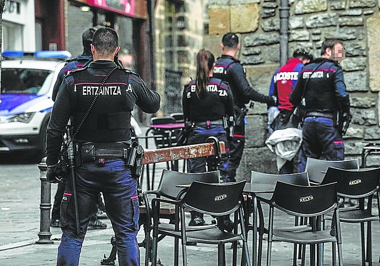 PNV y PP se disputan la bandera del control de las armas blancas a un año de las municipales