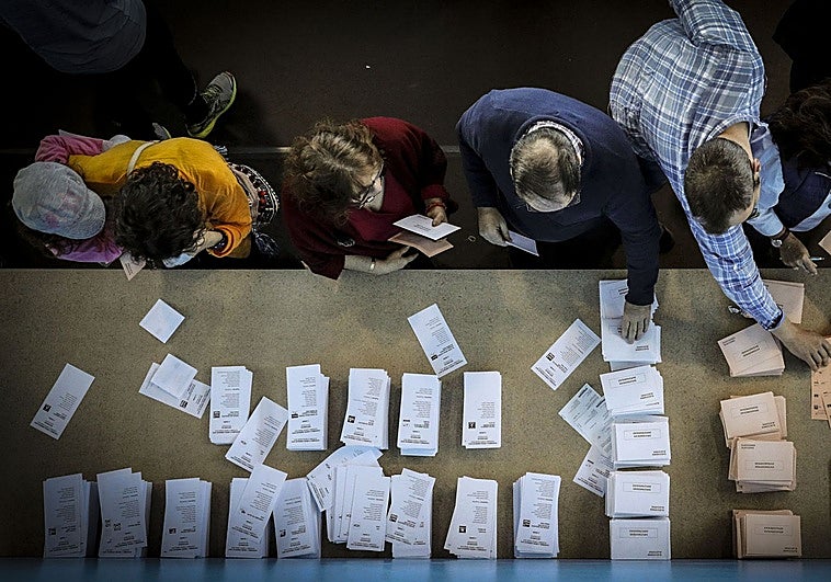 Dos años de las elecciones vascas: todos los partidos se pegan por ser de centro