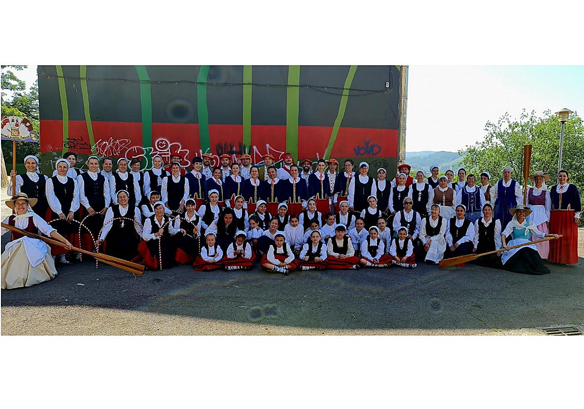 La asociación celebró el pasado 2021 su 45º aniversario con un acto especial que reunió a todos sus integrantes.