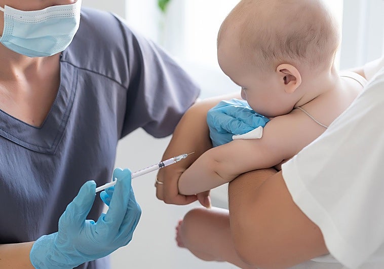 La Fiscalía pregunta por la fecha en la que Salud supo que se habían inoculado vacunas caducadas