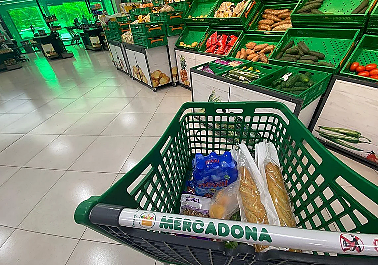 Mercadona niega la prima de objetivos a una trabajadora que denunció «discriminación» por una excedencia