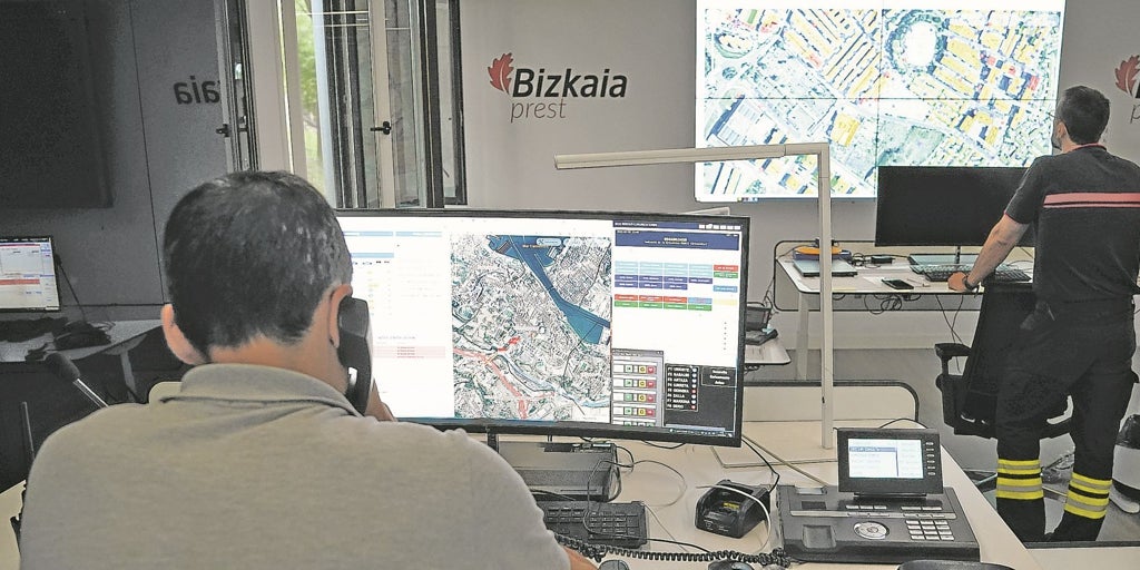 El cerebro que guía a los bomberos vizcaínos en menos de dos minutos