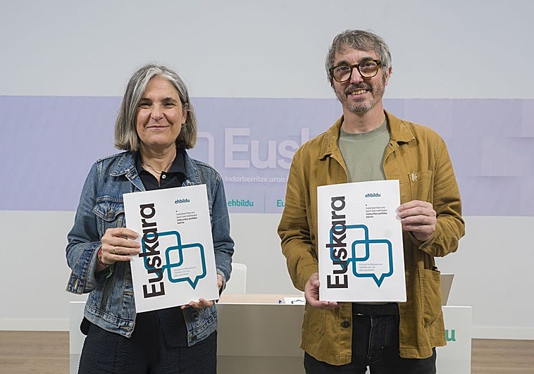 Bildu urge medidas «radicales» con el euskera: obligaciones a empresas y nuevo modelo D