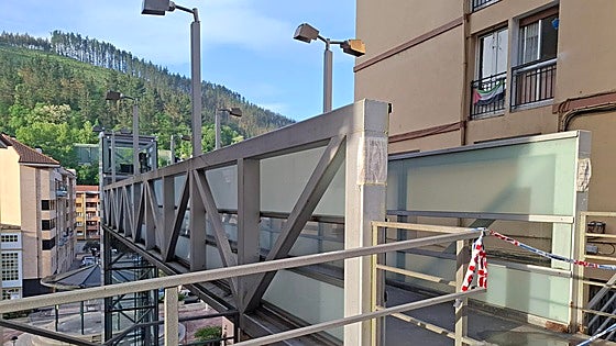 Se busca una solución urgente para el ascensor de San Pelayo