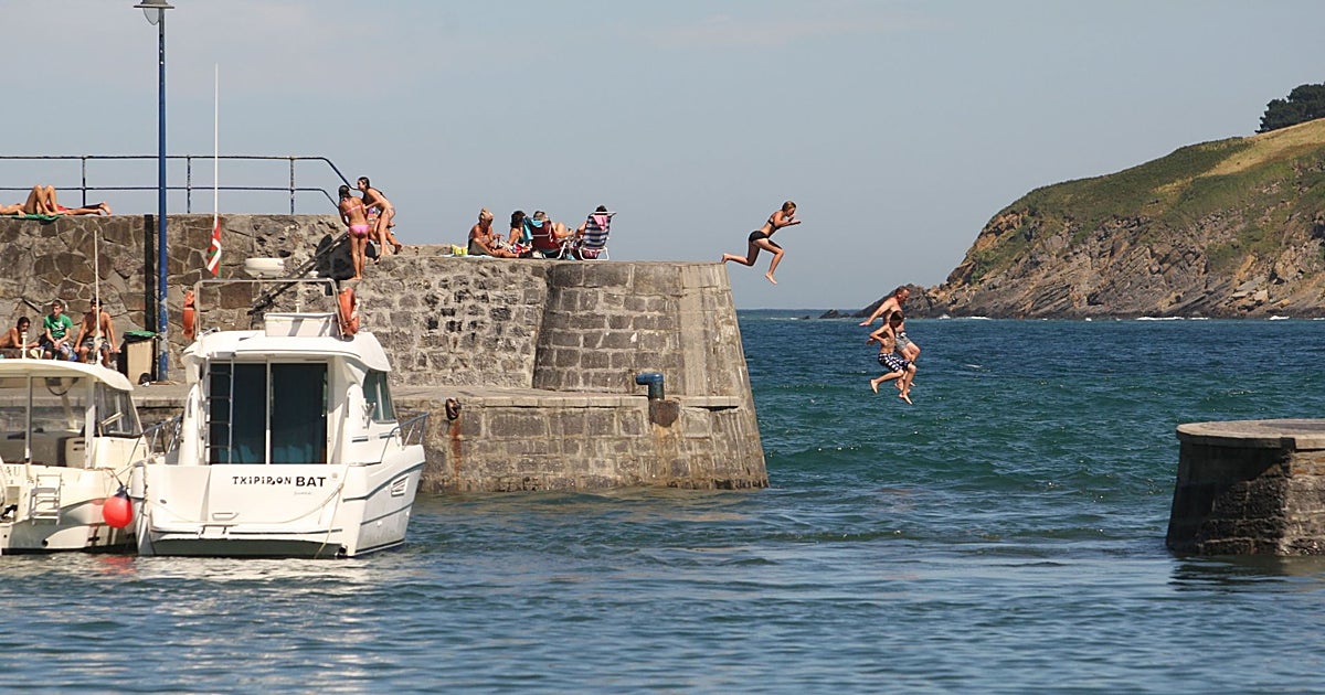 Seguridad privada, nuevas duchas y chiringuitos en la costa vizcaína para la temporada de verano