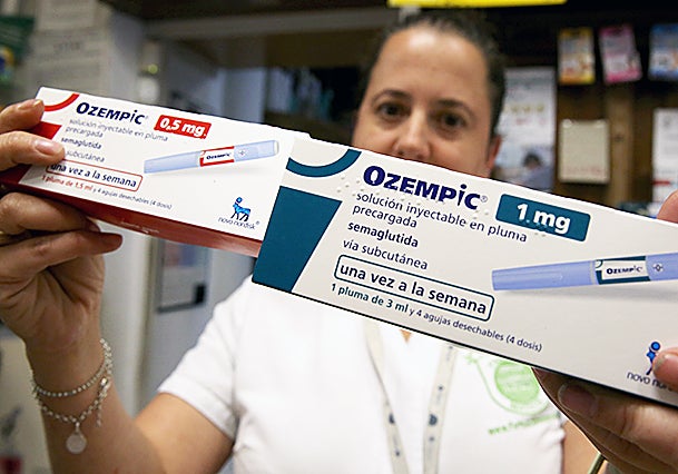 Caída de pelo, el efecto secundario «angustioso pero reversible» de Ozempic