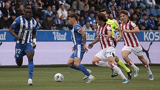El jugador que se estrena como goleador en casa ante el Athletic tras cuatro años en el Alavés