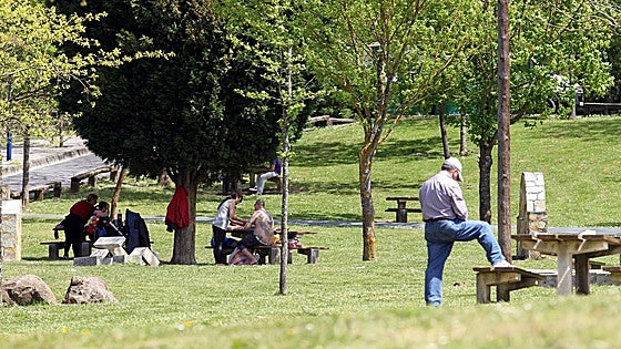 Etxebarri regula el uso de la zona recreativa y de las barbacoas de La Presa