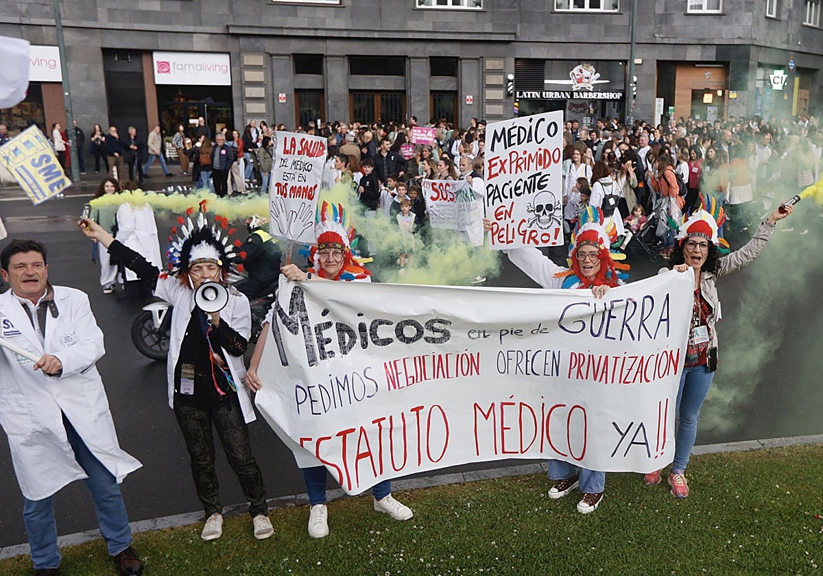 Reducen los servicios mínimos de pediatría para la huelga médica