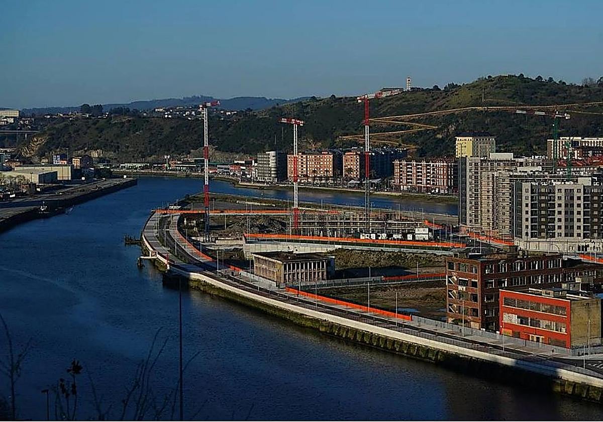 El proyecto del tranvía a Zorrozaurre se retrasa 7 meses para «añadir mejoras»