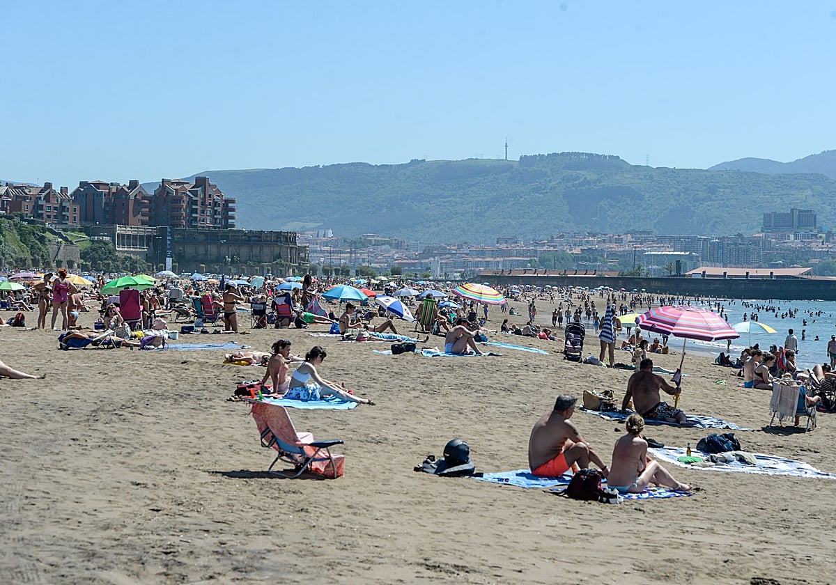 Getxo unirá este verano el centro de Algorta y Las Arenas con la playa de Ereaga mediante un autobús gratuito