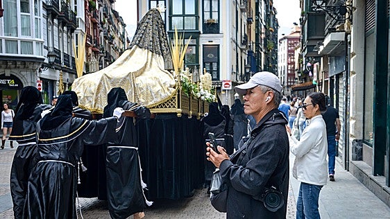 Los hoteles vizcaínos firman su mejor abril por el turista extranjero y la Semana Santa