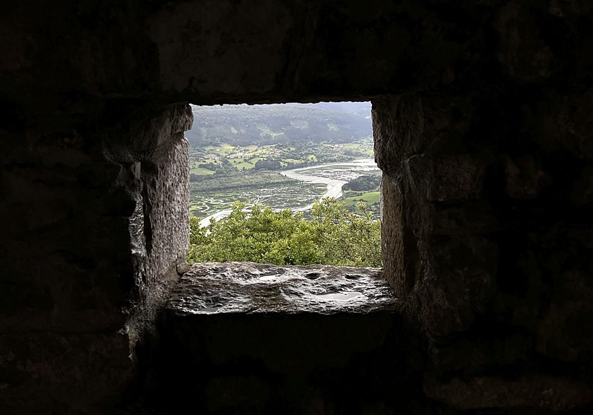 Una ventana de piedra a las mejores vistas de Urdaibai