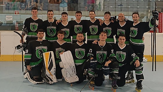 El Muskerrak alavés asciende a la Liga Plata de hockey patines