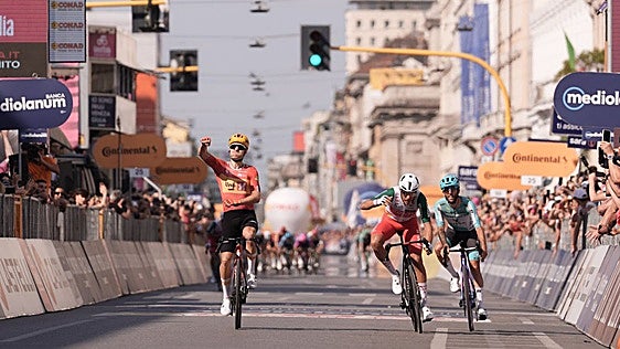 La fuga de Fredrik Dversnes lleva a los sprinters por la calle de la amargura