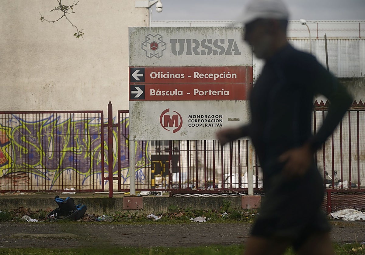 10 desconocidos dan una paliza a un okupa de URSSA, que acaba en un hospital de Vitoria