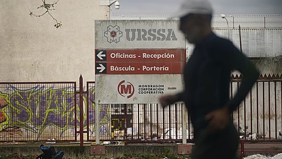 10 desconocidos dan una paliza a un okupa de URSSA, que acaba en un hospital de Vitoria