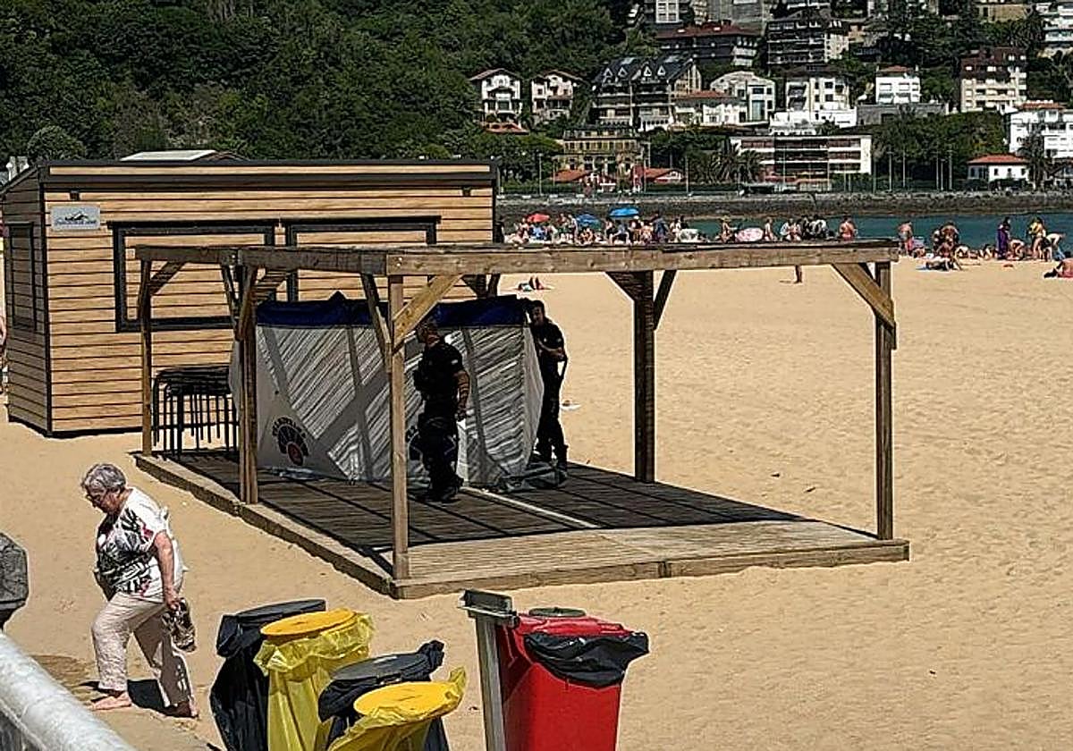 Muere un hombre de 77 años en la playa de Ondarreta