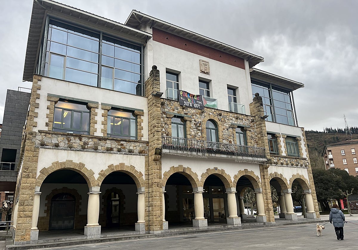 Un concejal del Ayuntamiento de Arrigorriga sufre un ataque transfóbico