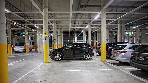 El parking de autobuses adapta sus accesos para dar servicio al campus del vino de Vitoria