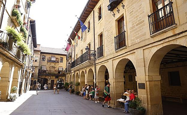 Plaza Mayor de Laguardia.