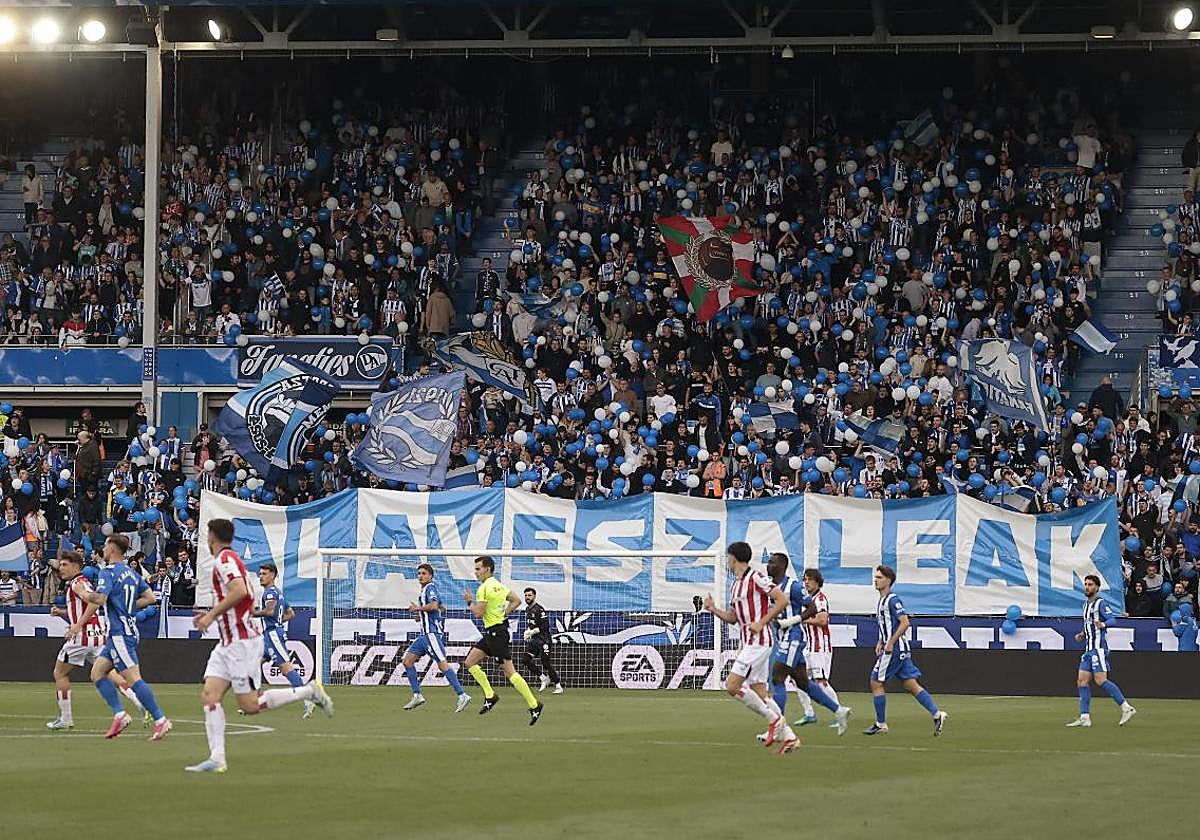 El Alavés, «preocupado» por las «butacas adquiridas por gente de Álava con la camiseta del equipo contrario»